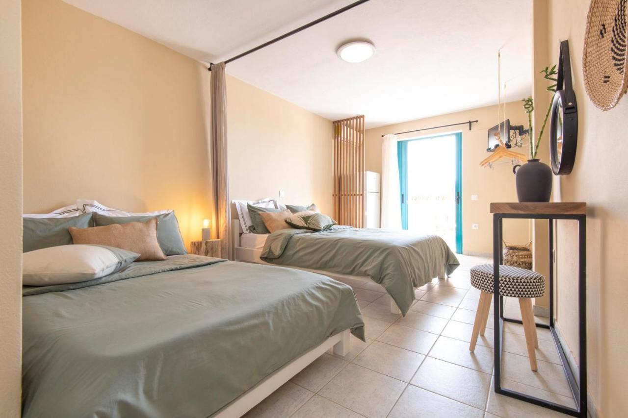 Puerto Seaside Rooms Akhladherí 外观 照片